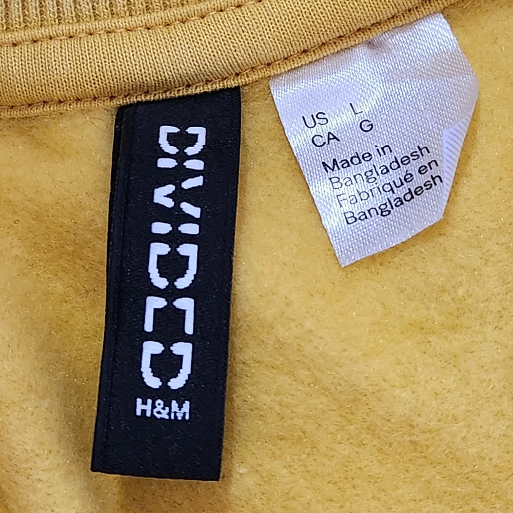 Divided brand by H&M size L cropped pull over sweater - Picture 2 of 4